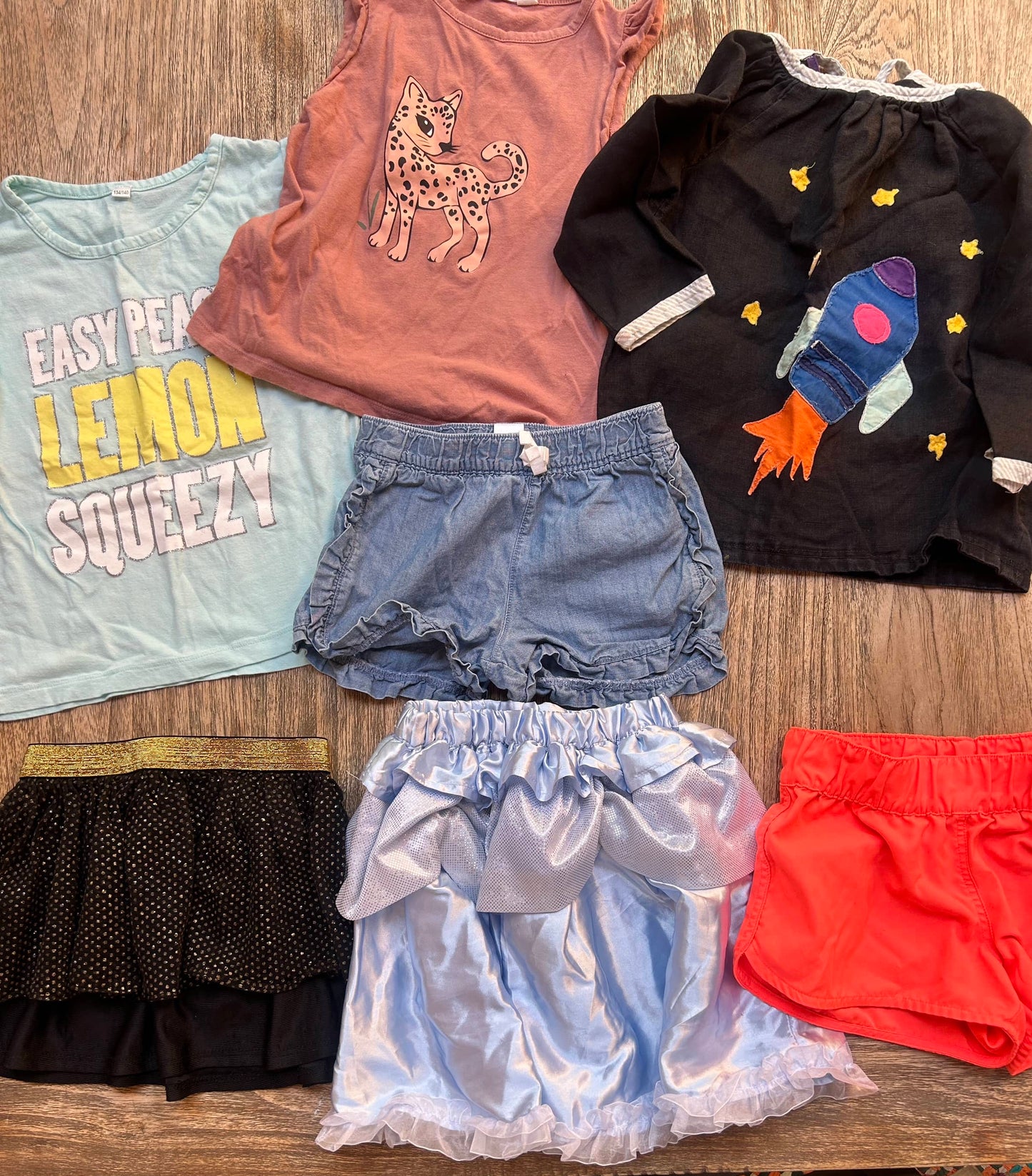 4t Clothing bundle - 3 tops, 2 shorts, 2 skirts