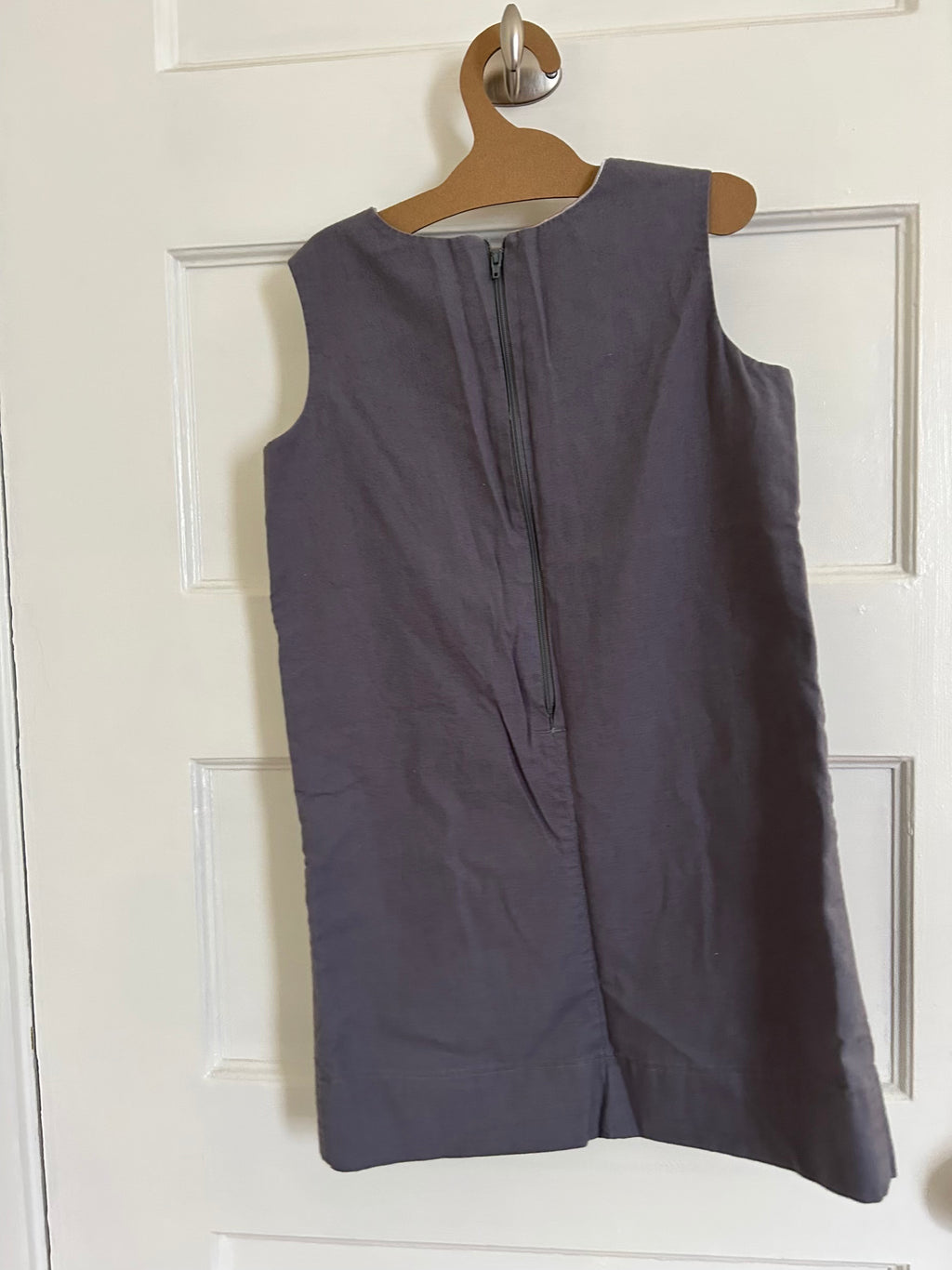 Gray A-Line Heart Applique Dress - Size 6 (Pre-Loved)