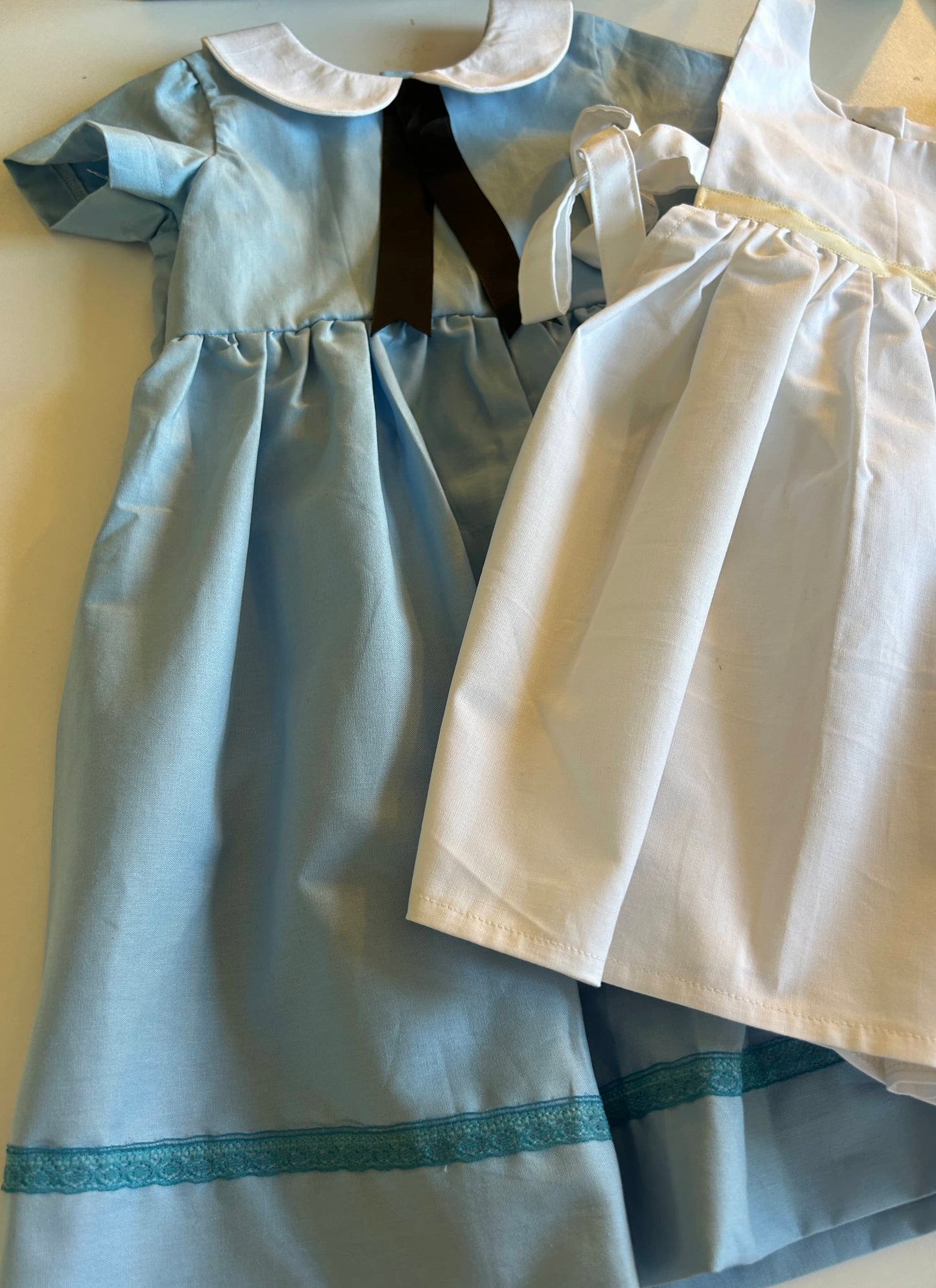 SET - Alice in Wonderland Inspired Dress + Pinafore Apron (SAMPLE) Size 4