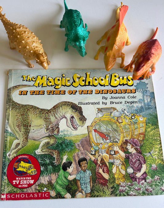 Dinosaur Bundle - Book + Dinosaurs - Magic School Bus