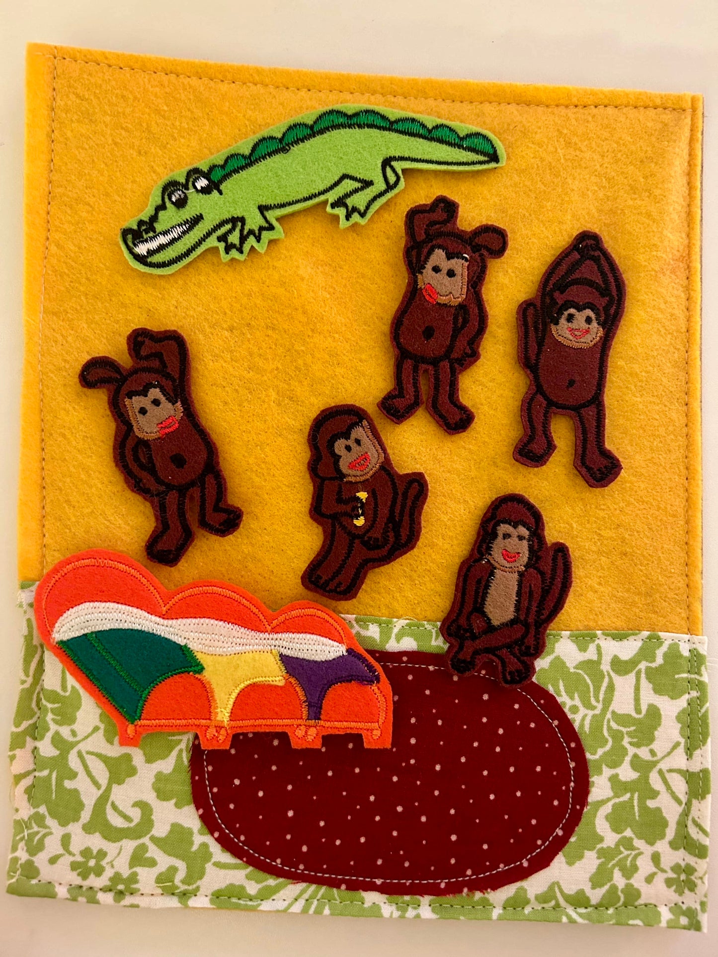 5 Little Monkeys Jumping on Bed - Velcro Flannel Board Set (Pre-Loved)