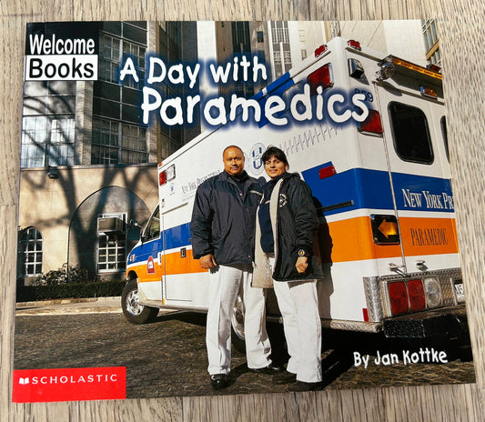 A Day with Paramedics - Welcome Books