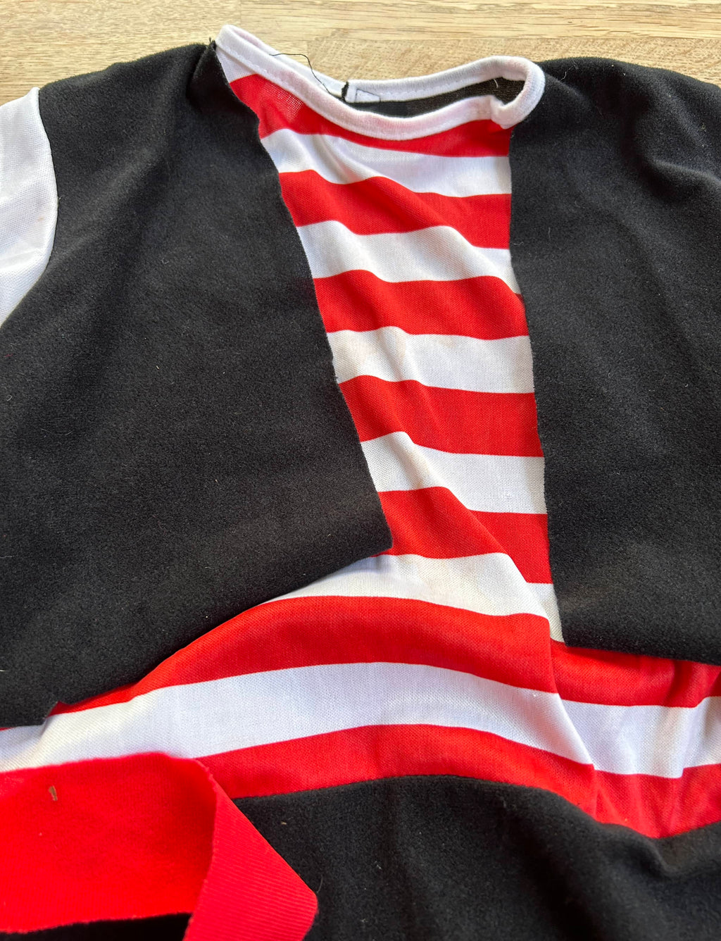 Pirate Costume (Pre-Loved) Size Small