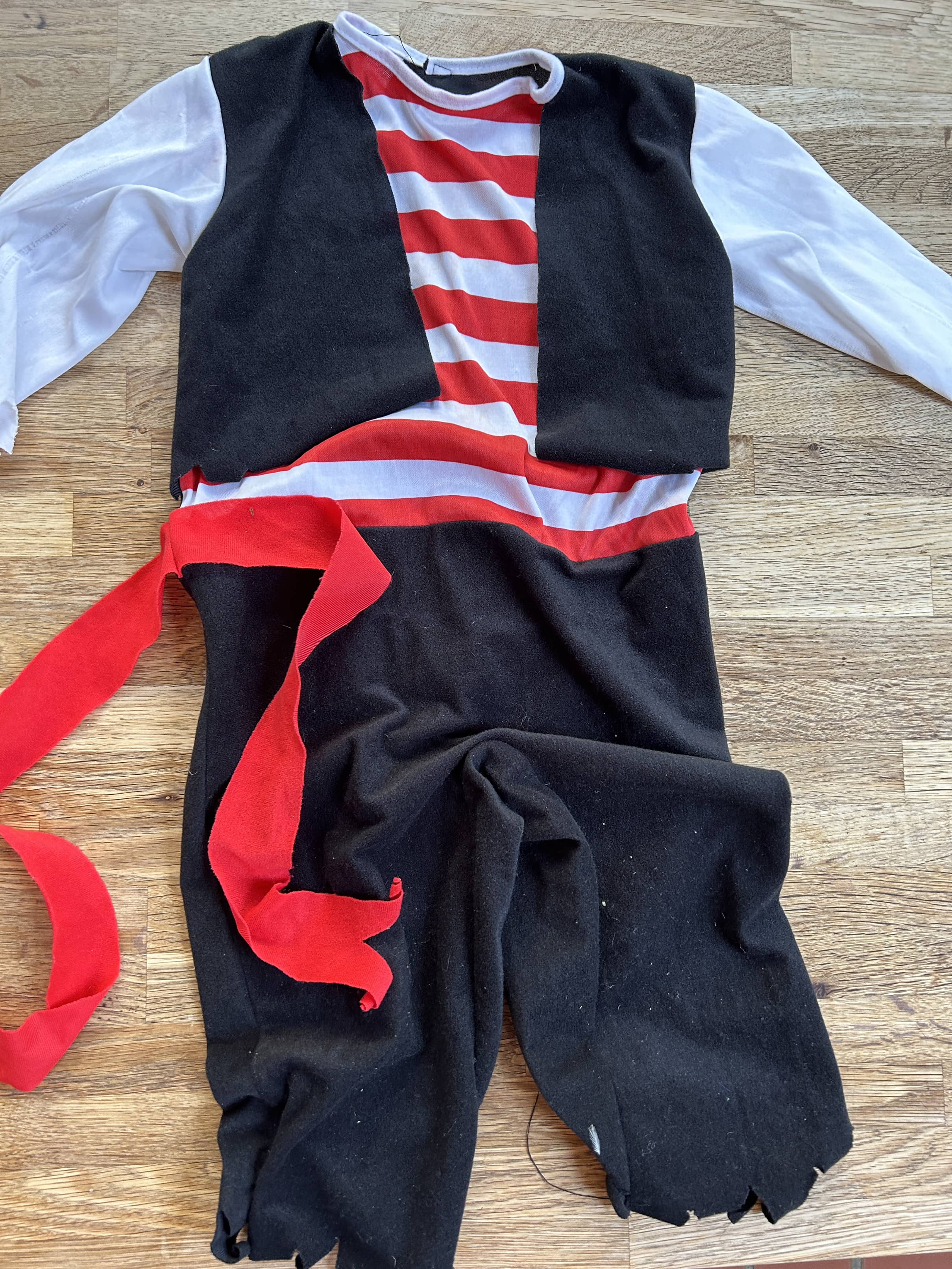 Pirate Costume (Pre-Loved) Size Small