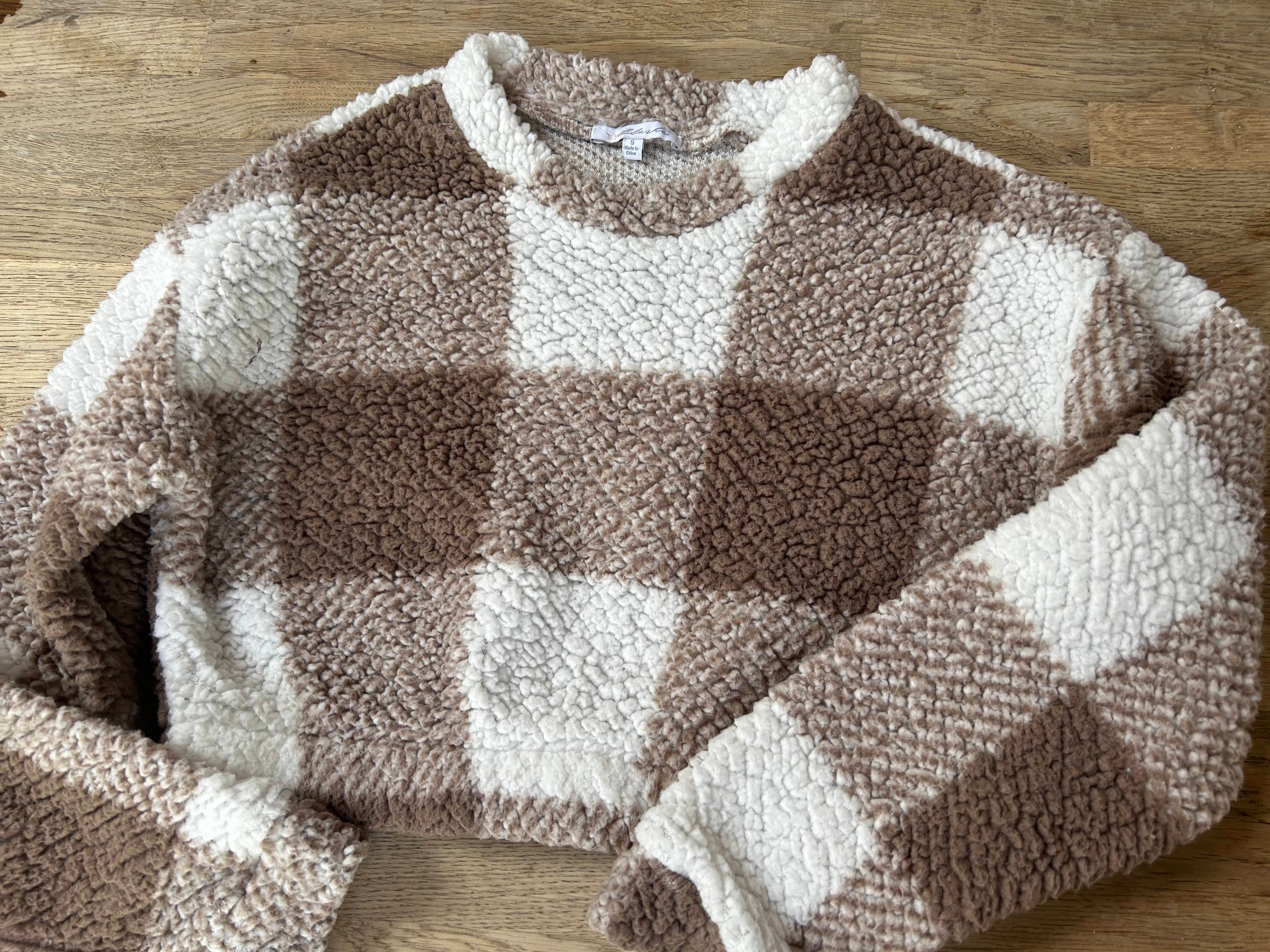 Cropped Plaid Light Fleece Sweater (Pre-Loved) Size Adult Small