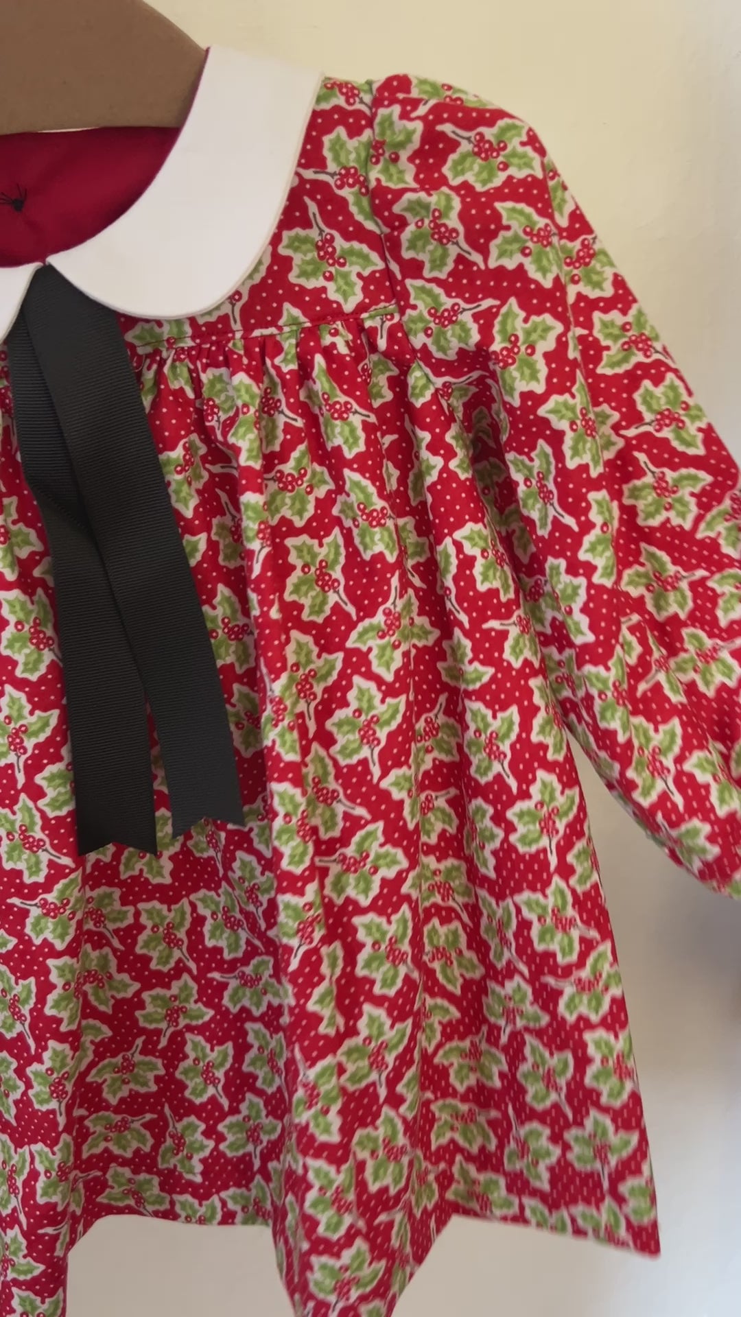 🎄 Vintage-Style Holiday Dress – Size 18 Months – Handmade in Berkeley 🎄