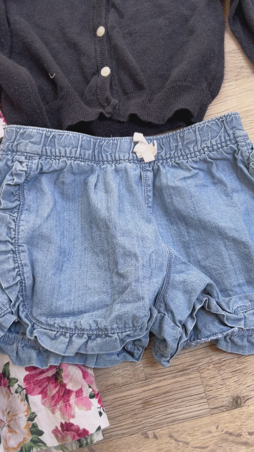 LOT - Bundle of 3t/4t dresses, more