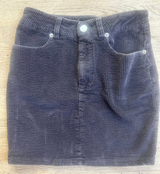 Gray corduroy pencil skirt (pre-Loved) Size XS Adult - Size 0-2