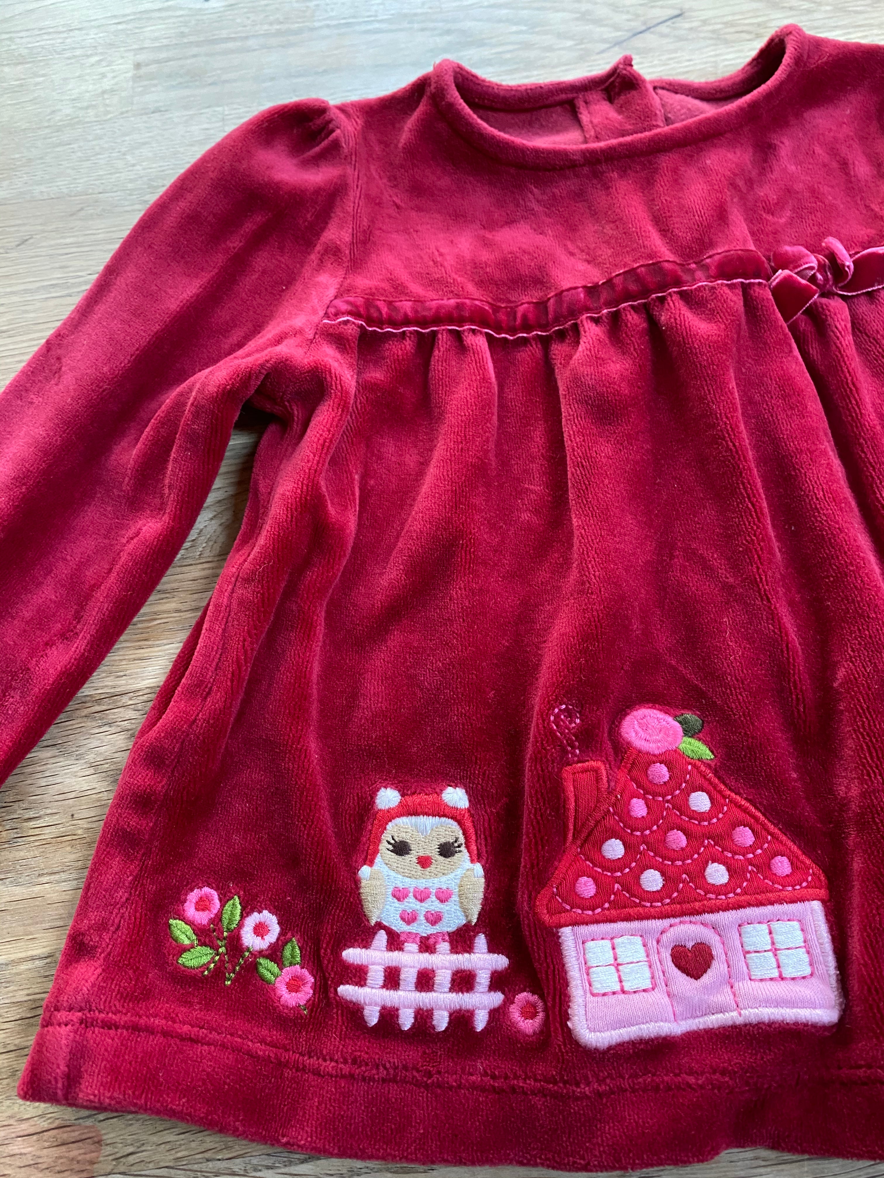 Red, Festive Holiday Top  (Pre-Loved) Size 2t | Gymboree