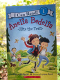 Amelia Bedelia Hits the Trail