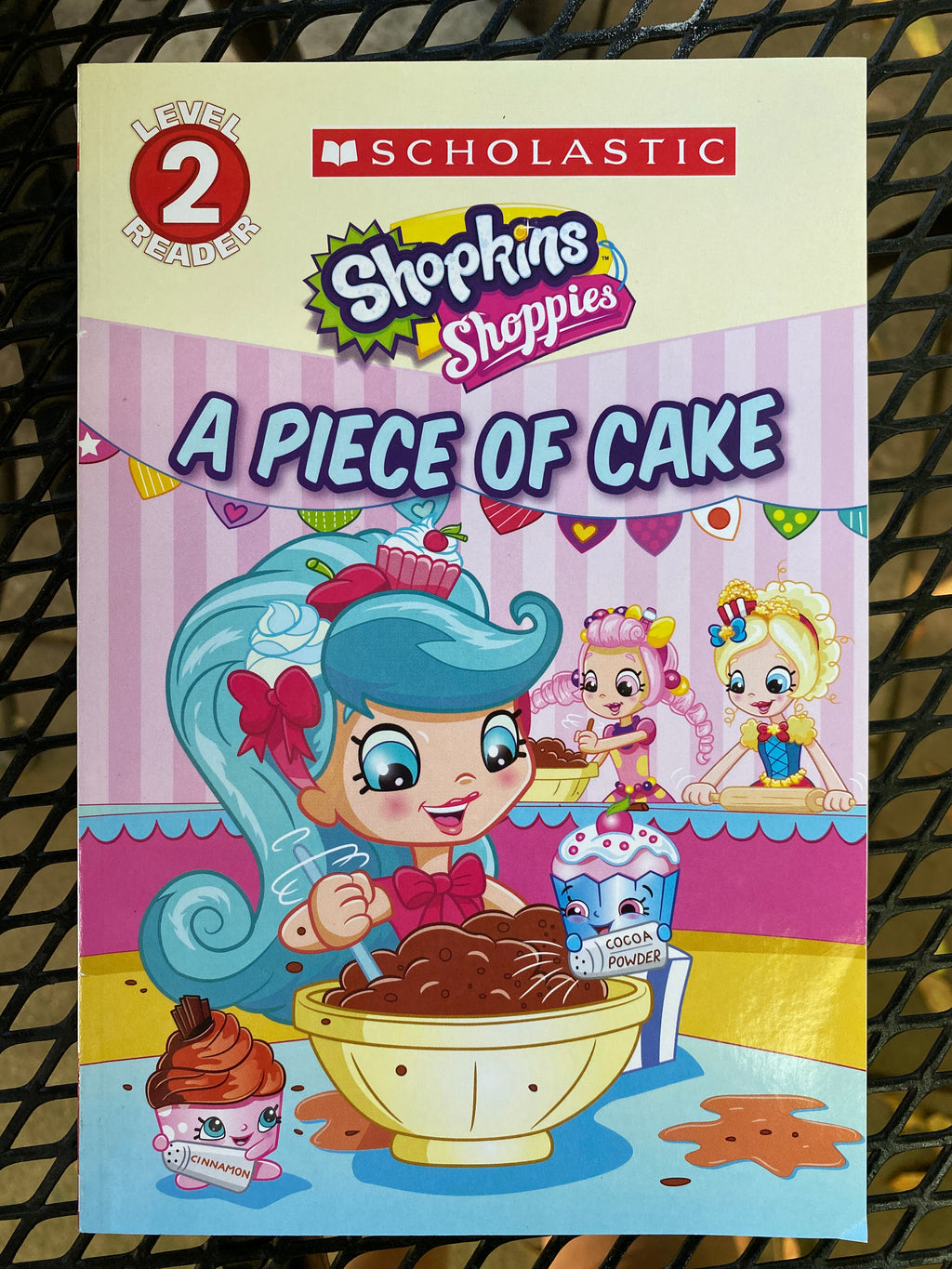 Shopkins - Shoppies A Piece of Cake - Level 2 Reader - PLUS Shopkins