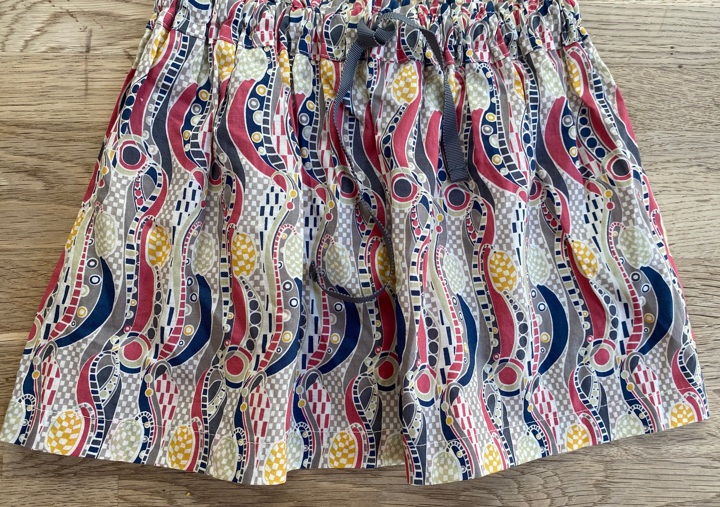 Grey Geometic Print Skirt - 2t (Pre-Loved) - by Cordelia de Castellane