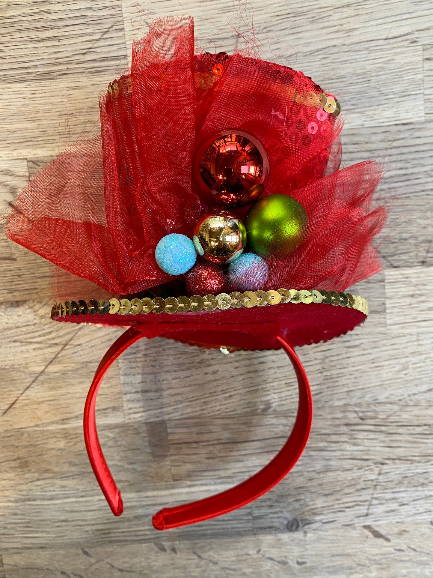 Red Fancy Dress-Up Hat (small)