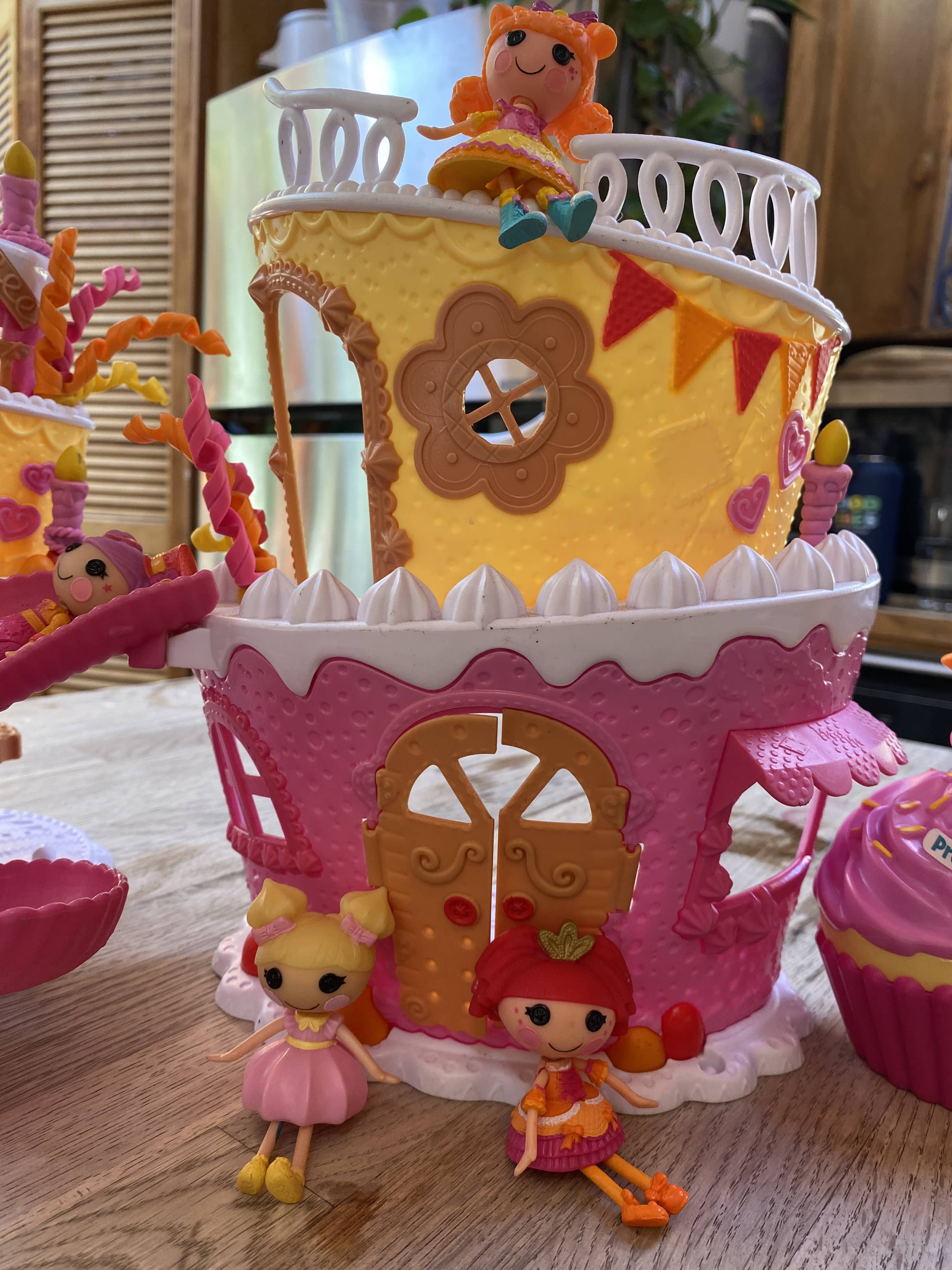 Mini Lalaloopsy Super Silly Party Cake Play Set