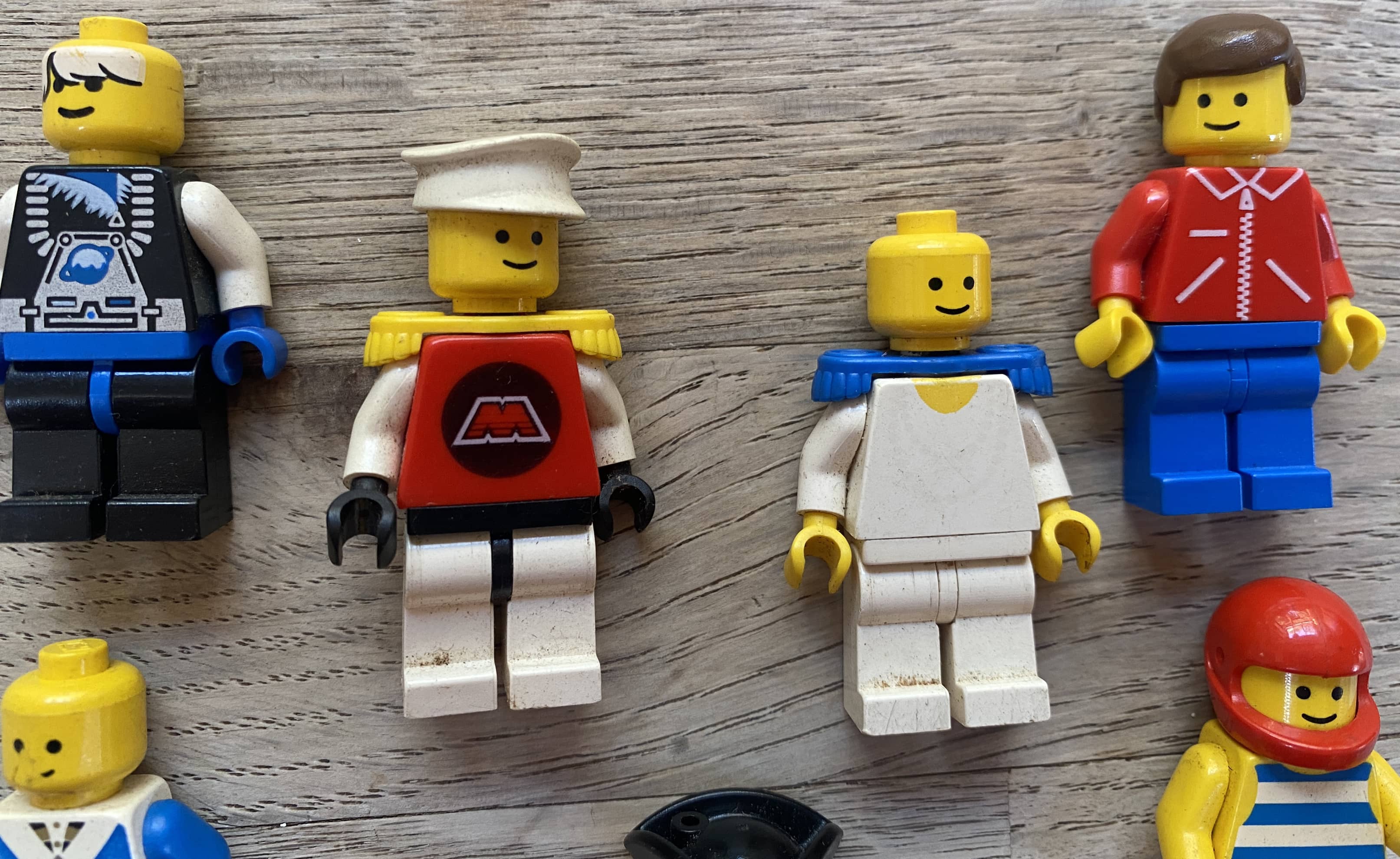 Vintage best sale lego people