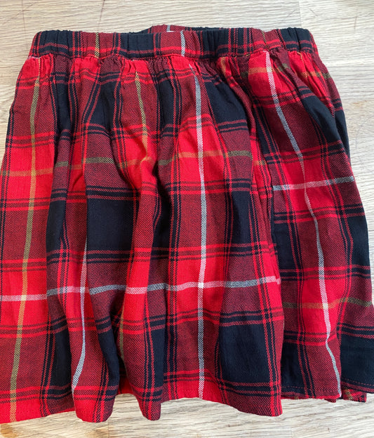 Red & Black Plaid Skirt by Gap Kids - Medium