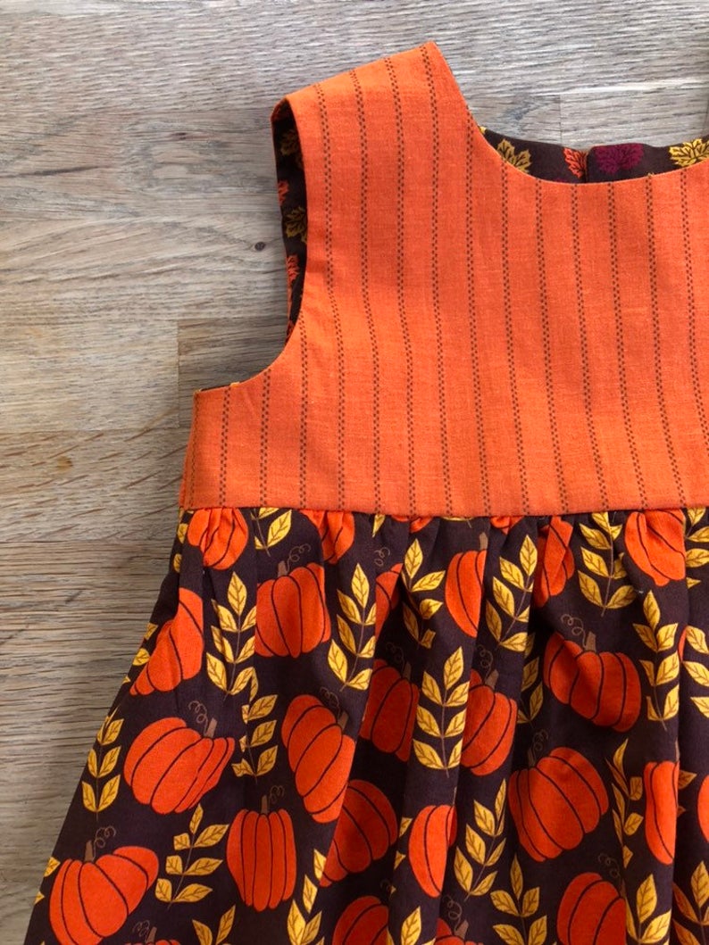 Handmade 4T Pumpkin Dress – Fall Harvest Toddler Dress with Pockets