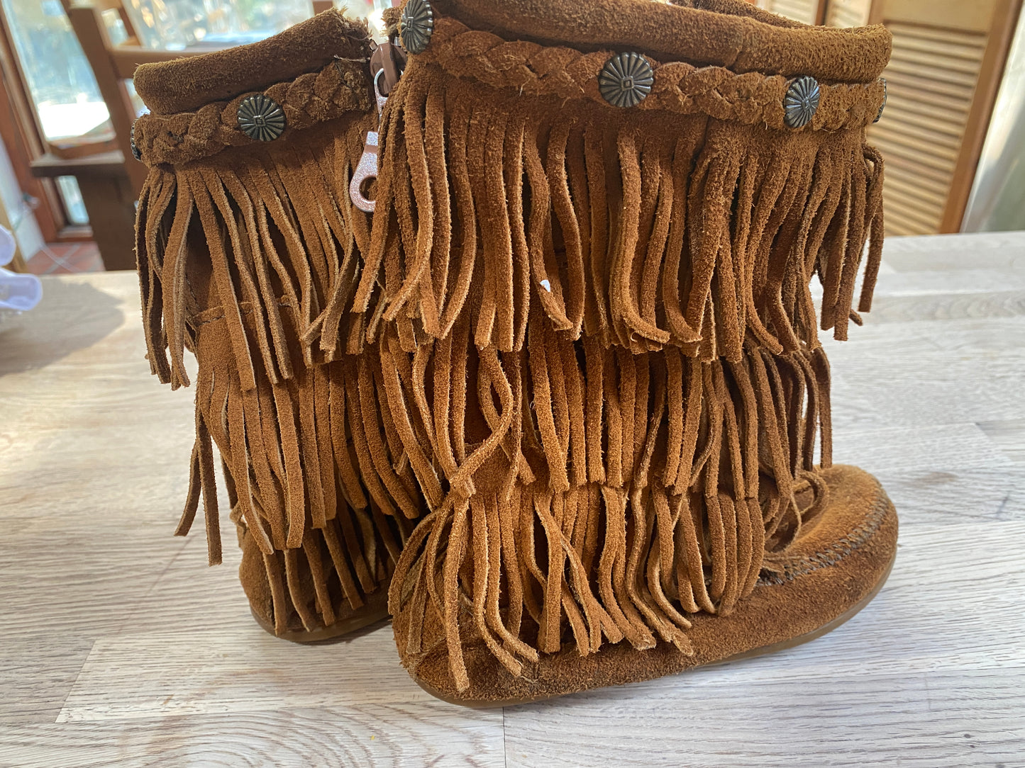 Minnetonka Tall Zip Boot with Fringe (Pre-Loved) Size 13