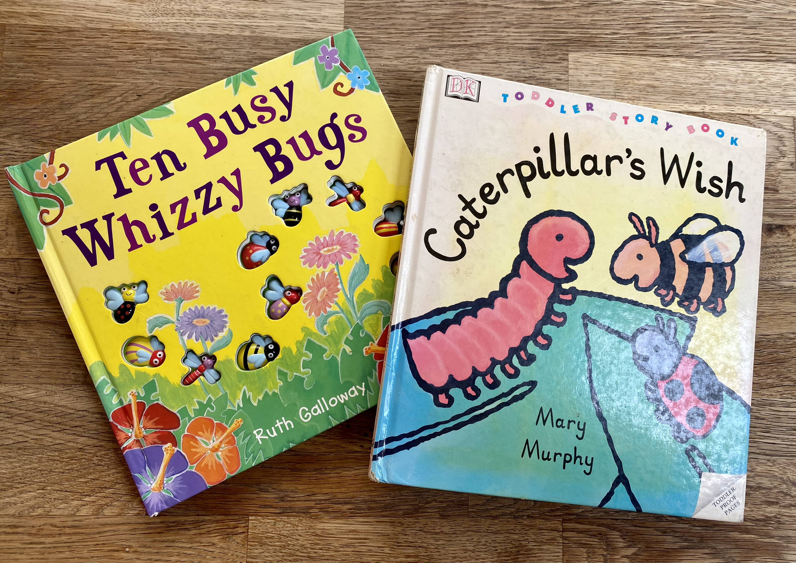 Bugs - Book Pack - 2 books included