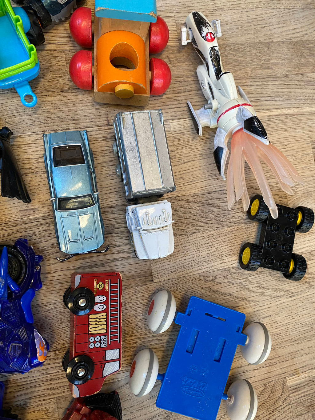 Cars, Wheels, Transportation Pack - 16 included