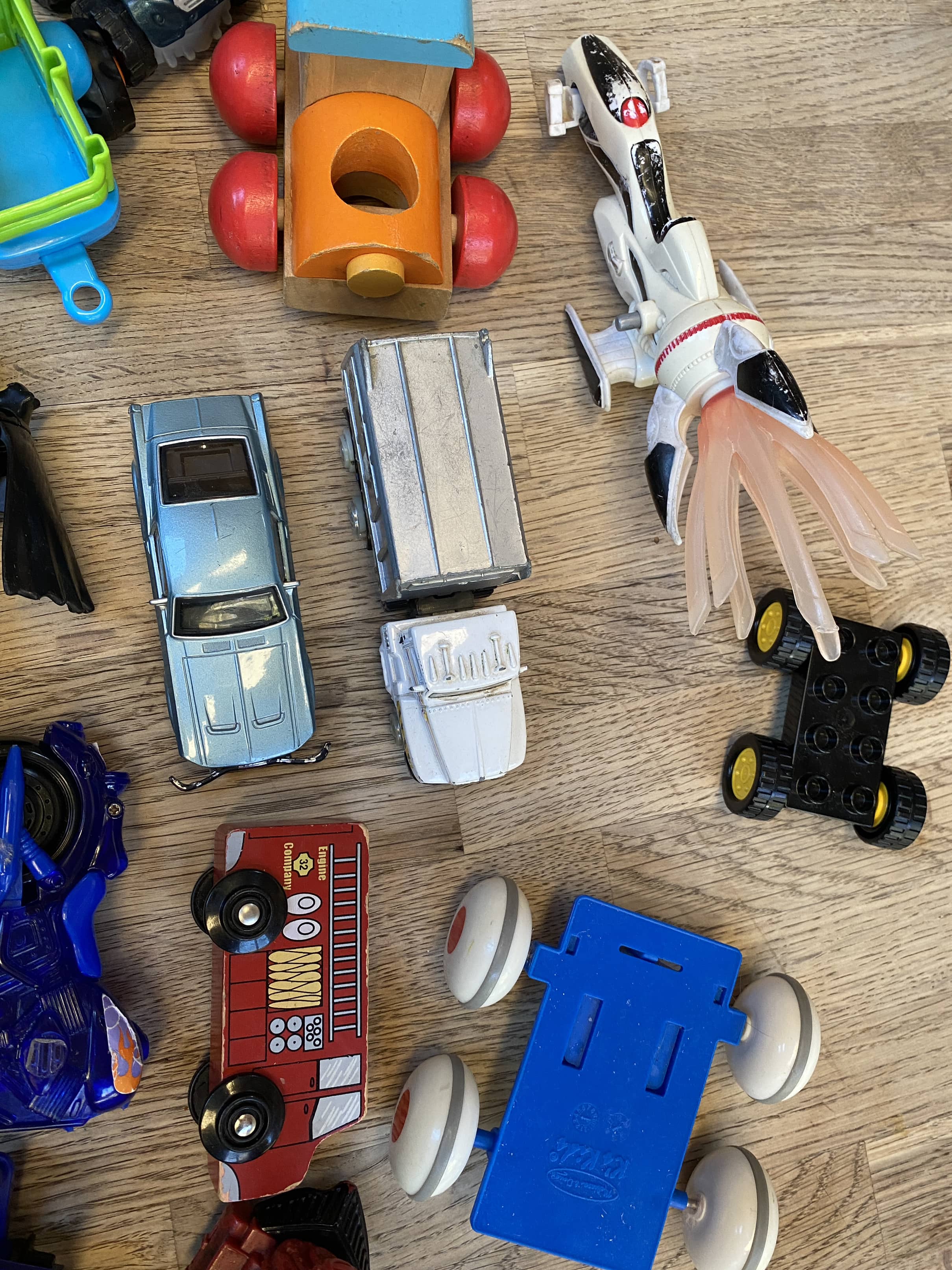 Cars, Wheels, Transportation Pack - 16 included