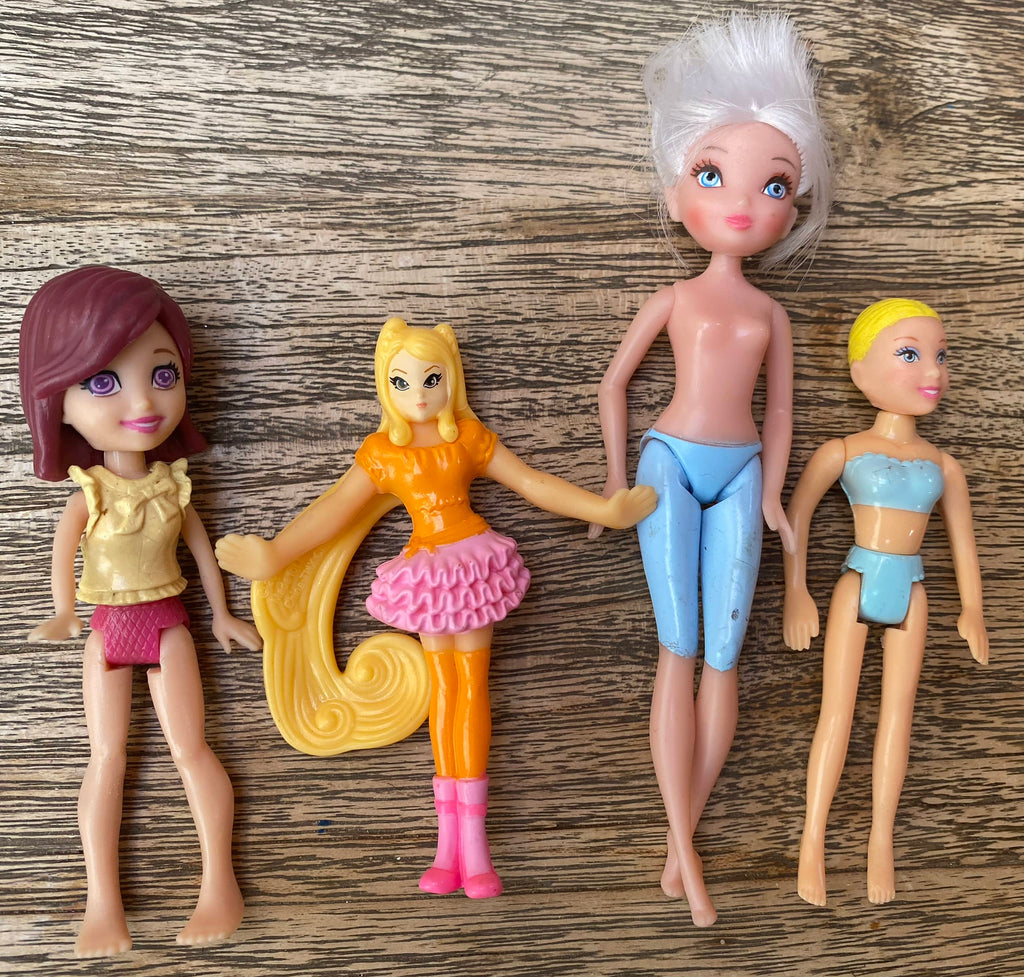 Doll Pack - 4 included