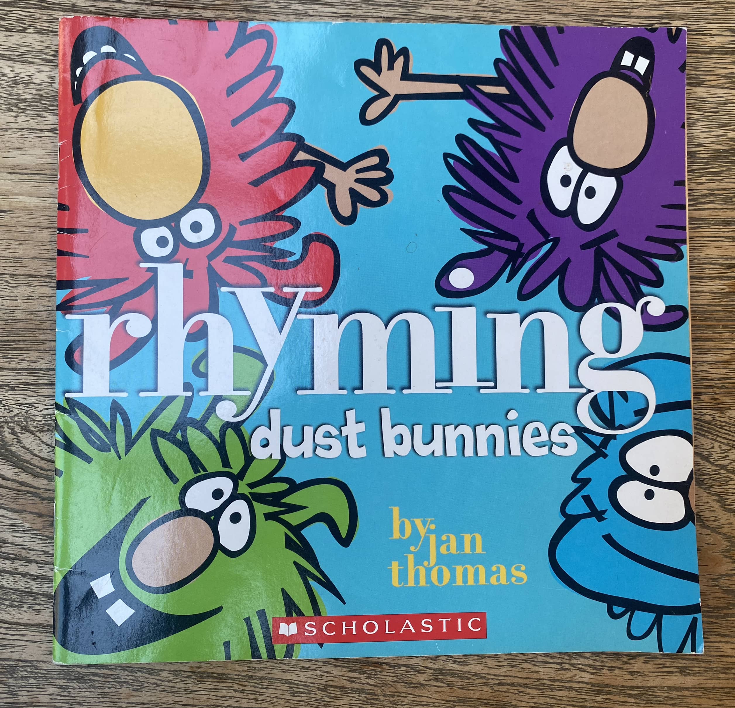 Rhyming Dust Bunnies - Jan Thomas