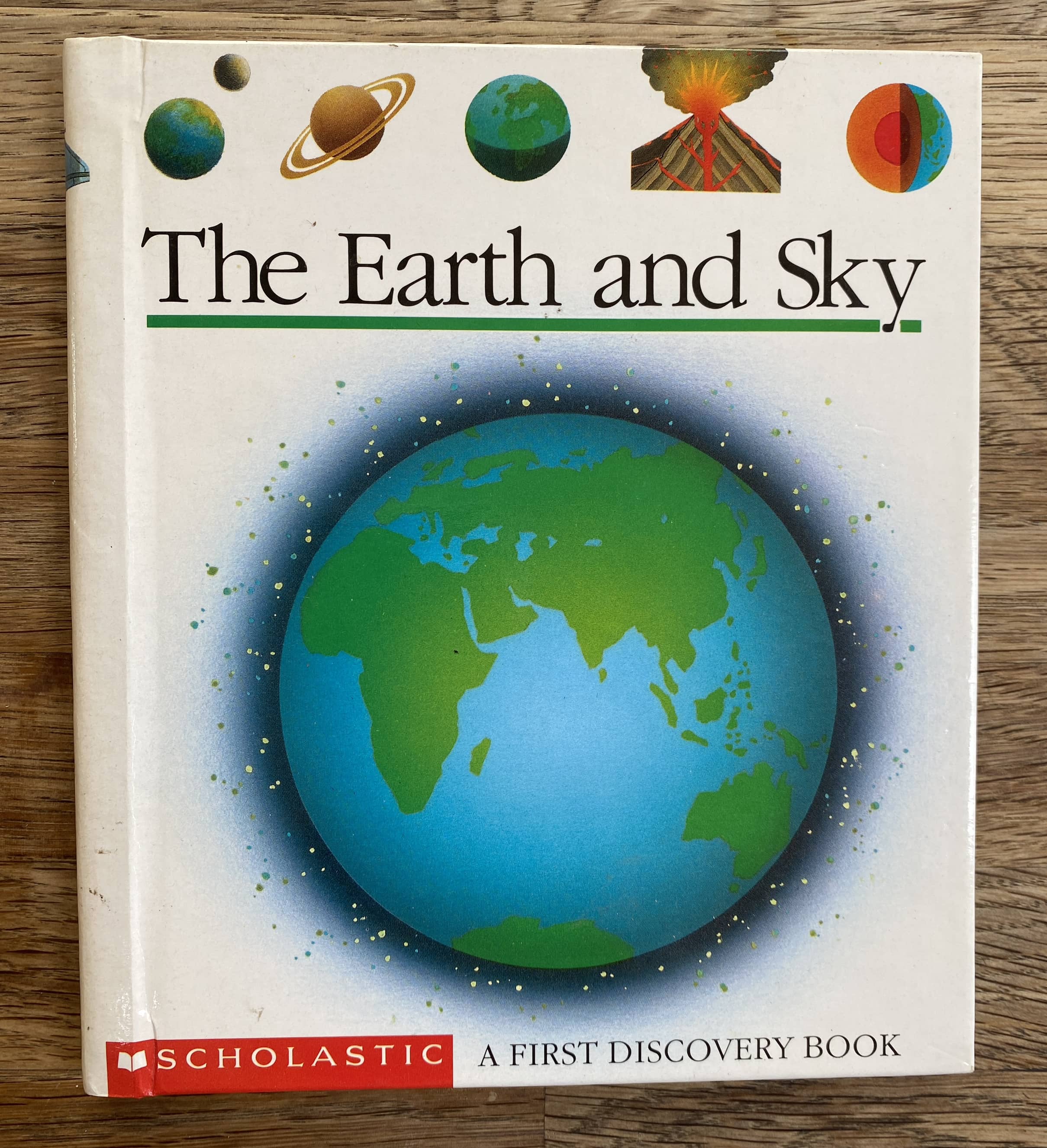 The Earth and Sky - A First Discovery Book