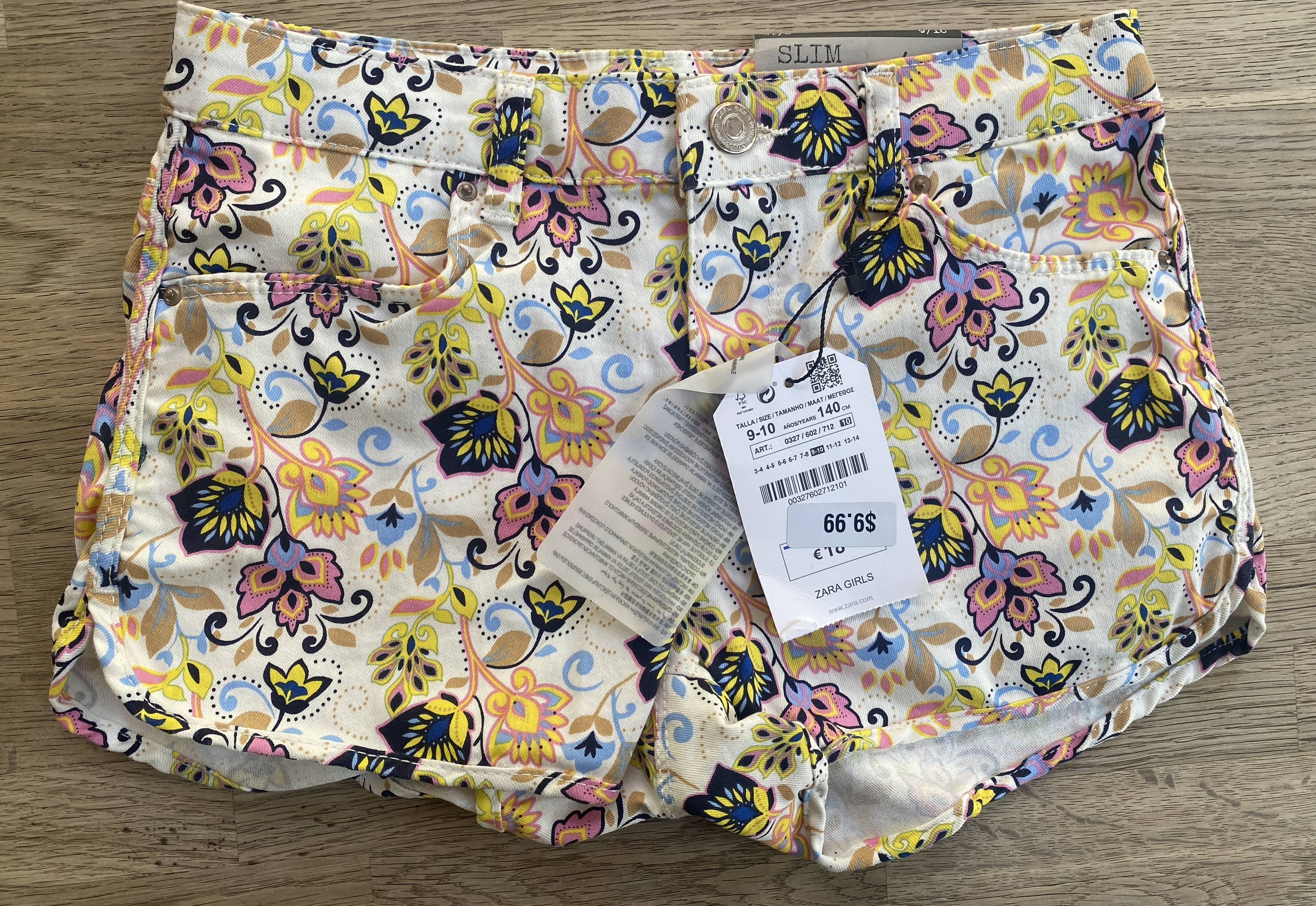 Floral Jean Shorts (Pre-Loved) Size Slim 9/10 - Zara Girls