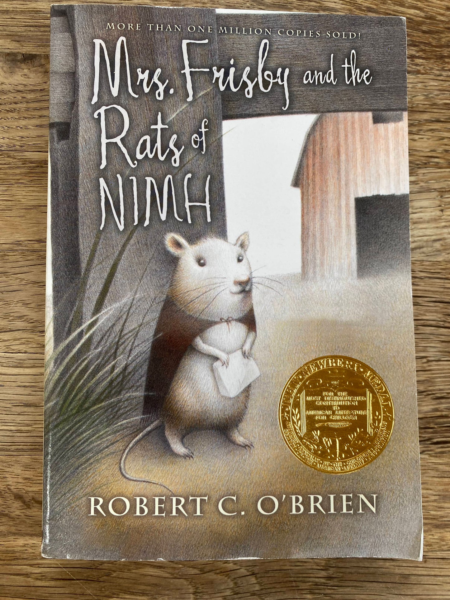 Mrs. Frisby and the Rats of Nimh - Robert C. O'Brien