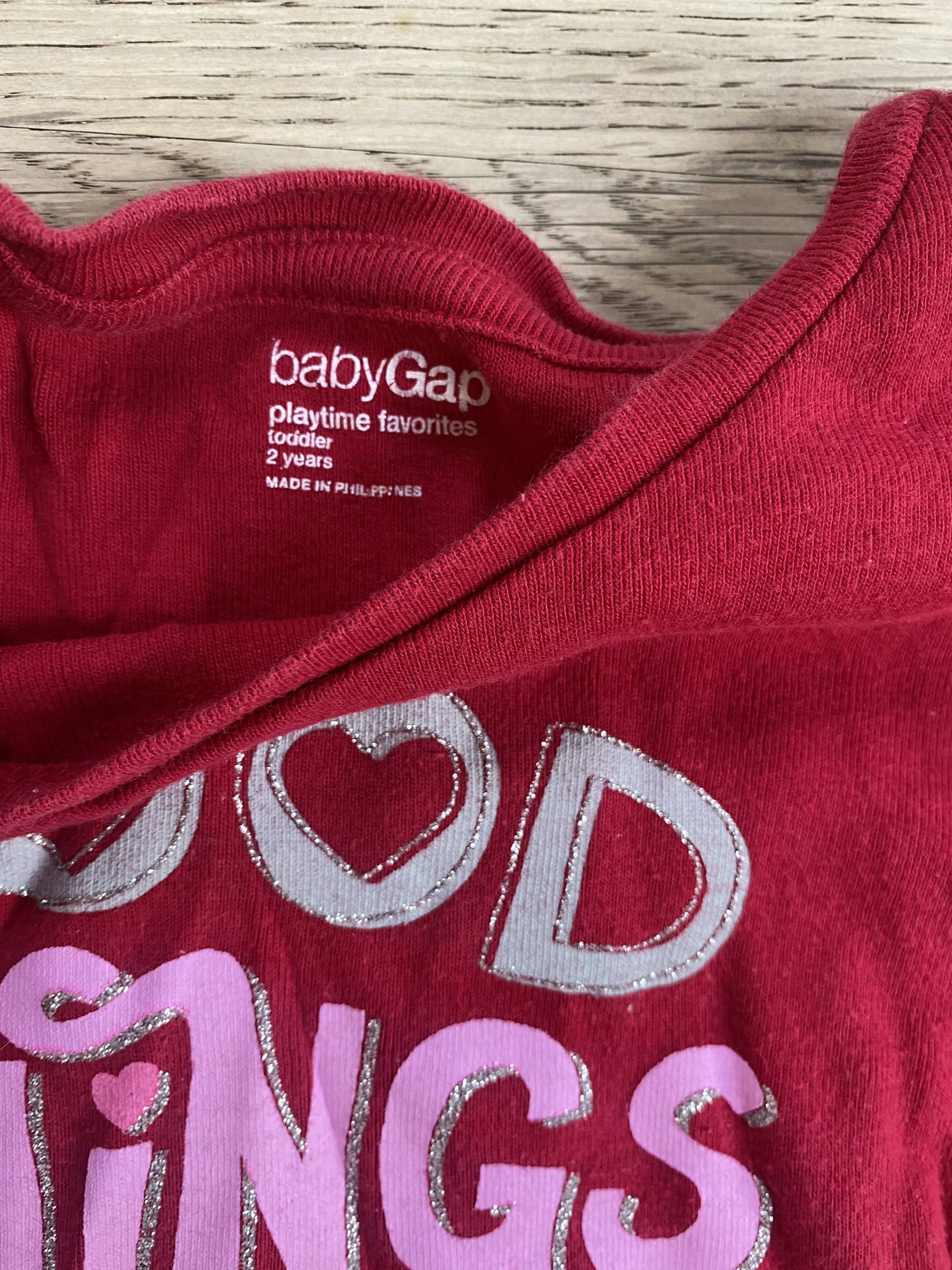 Red Good Things Come in Small Packages T-shirt (Pre-Loved) Size 2t - Gap