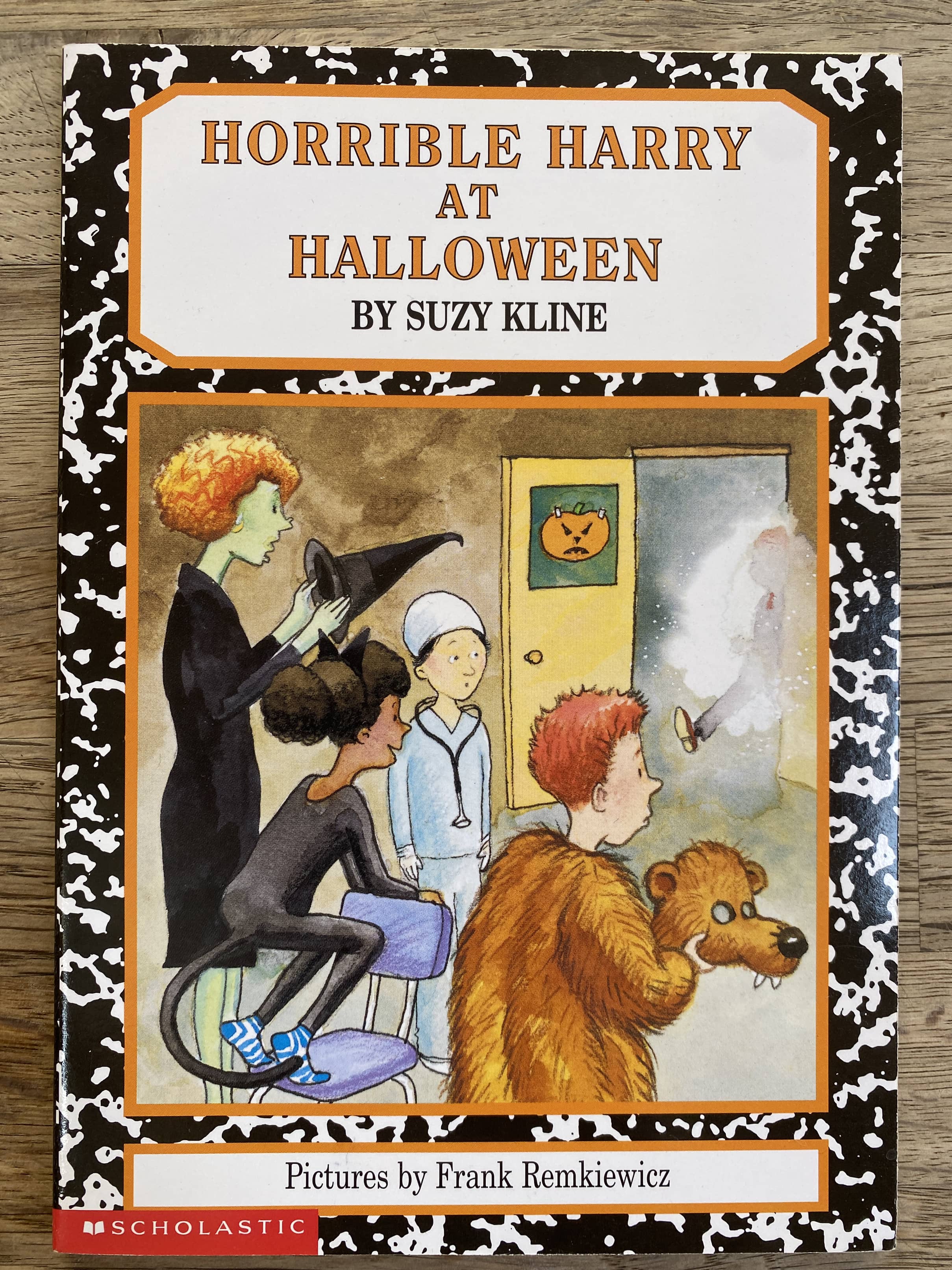 Horrible Harry at Halloween - Suzy Kline