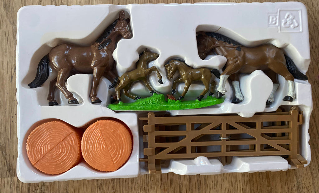 Horses Pretend Play Set (Pre-Loved)