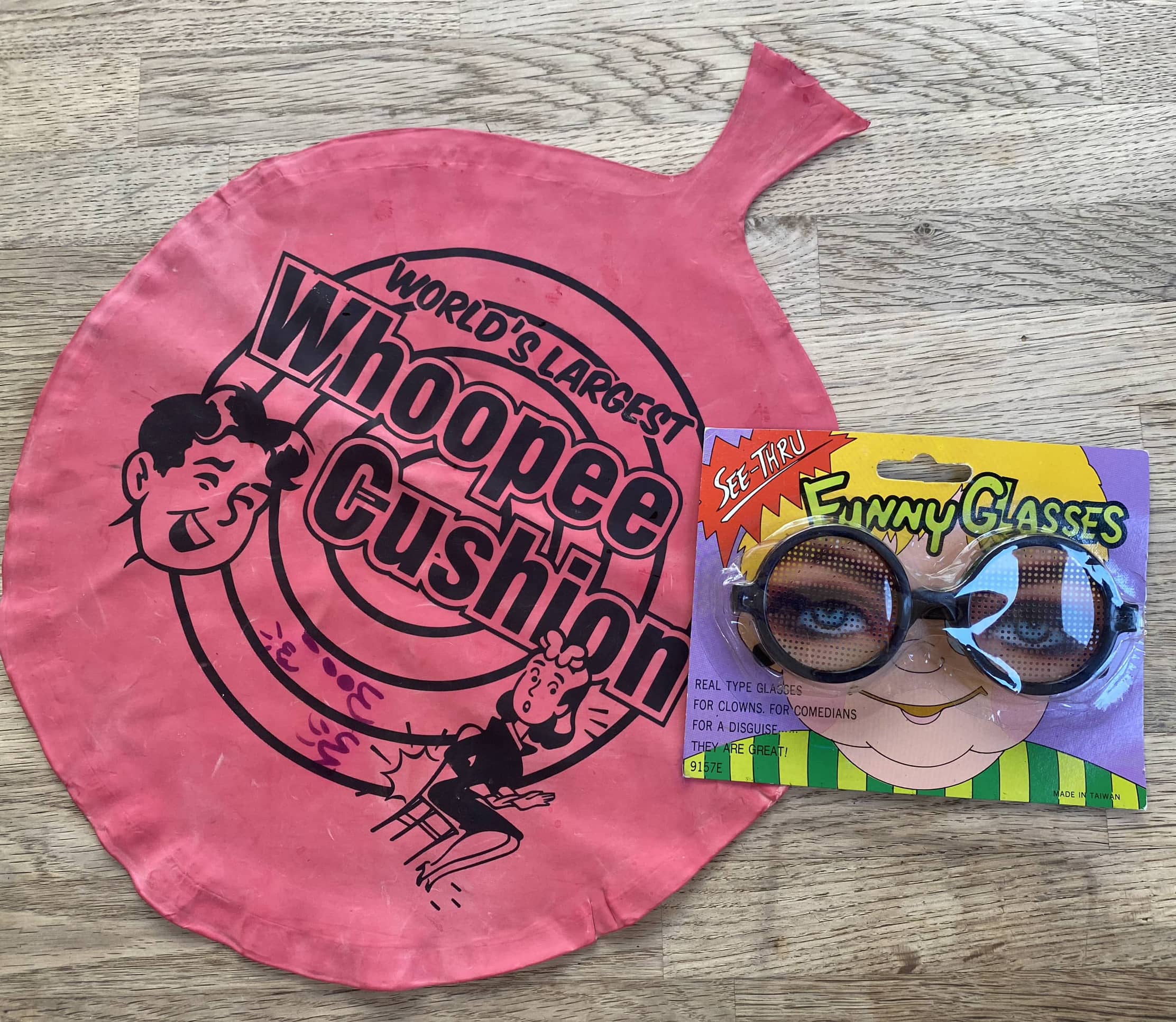 Jokes Kit - Whoopee Cushion + Silly Glasses (Pre-Loved)