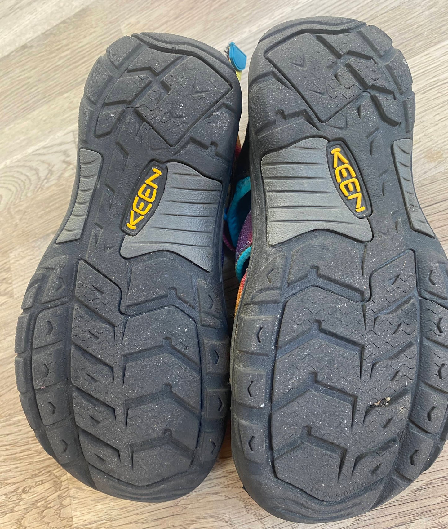 Keen Water Shoes (Pre-Loved) Size 3
