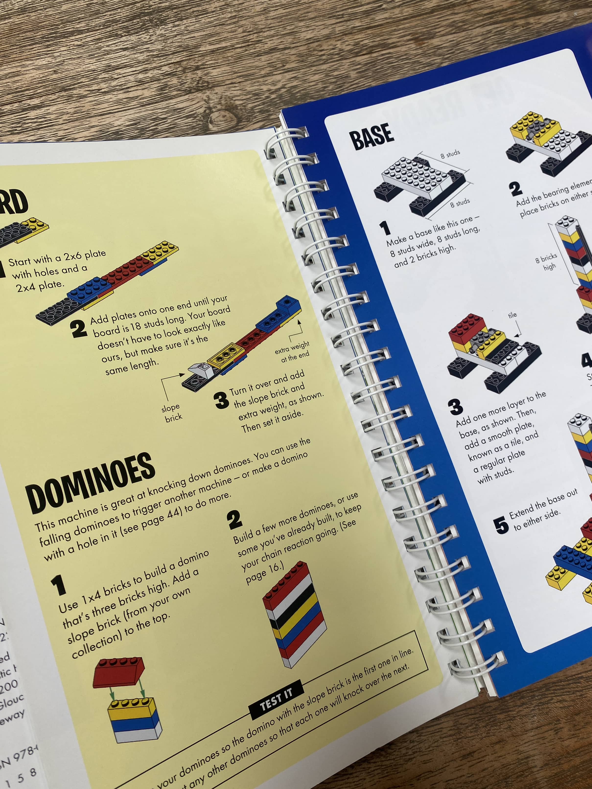 Lego Chain Reactions - Design and Build Amazing Moving Machines - Klutz Certified