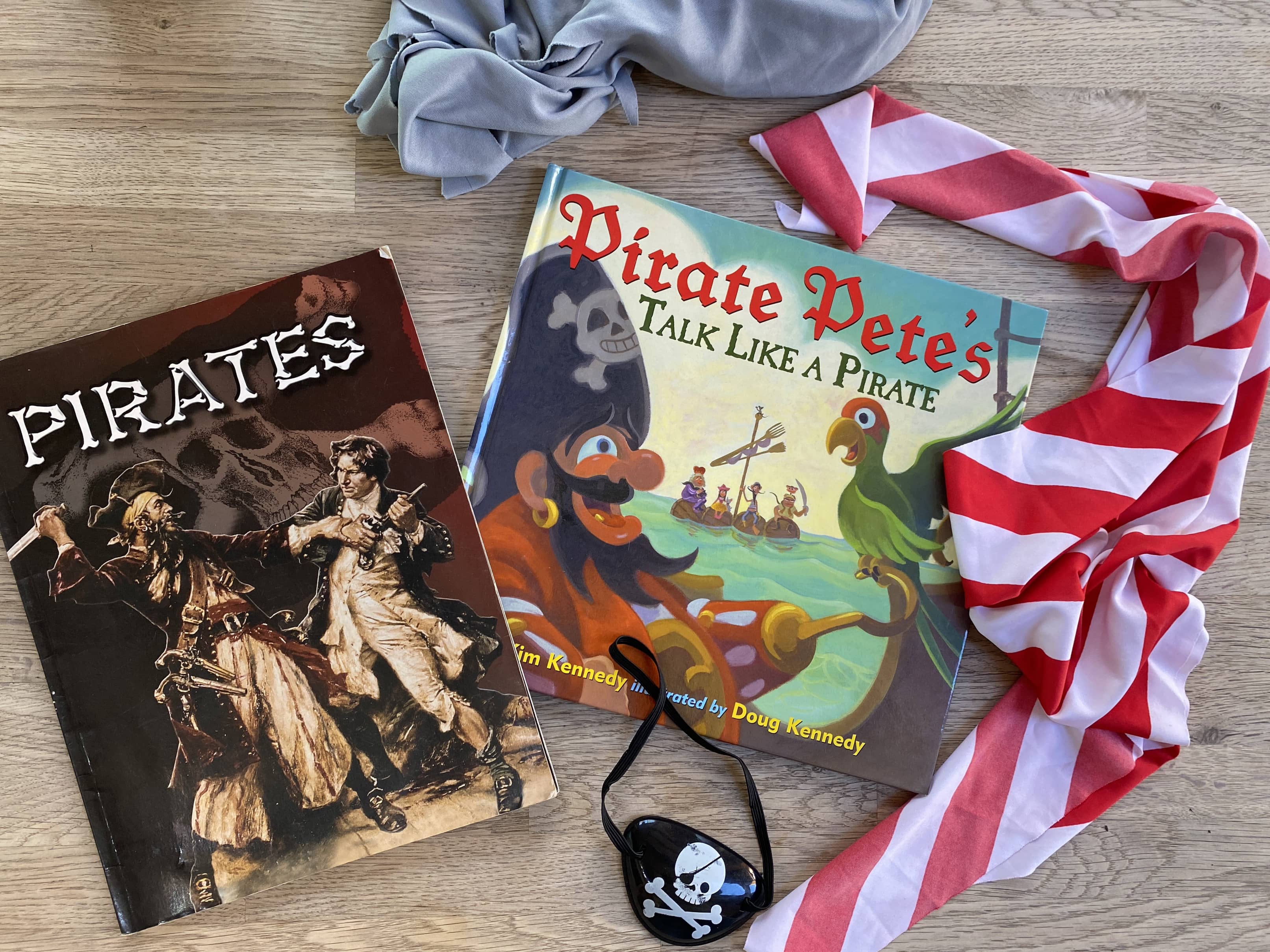 Pirates Pack - 2 books included