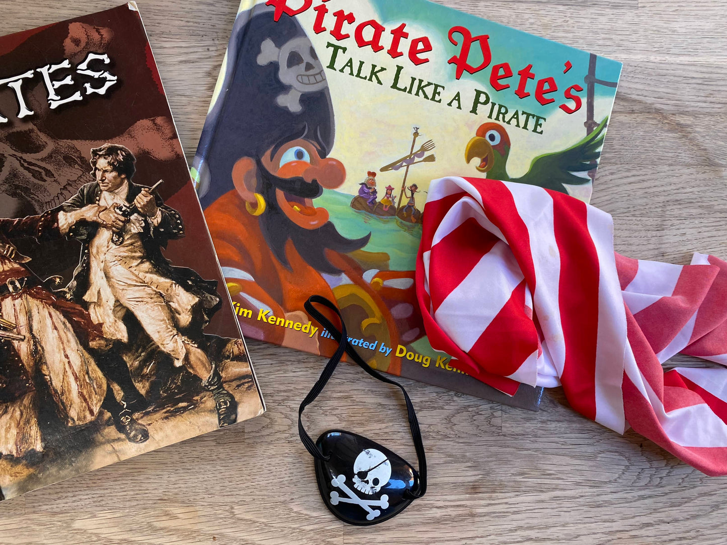 Pirates Pack - 2 books included