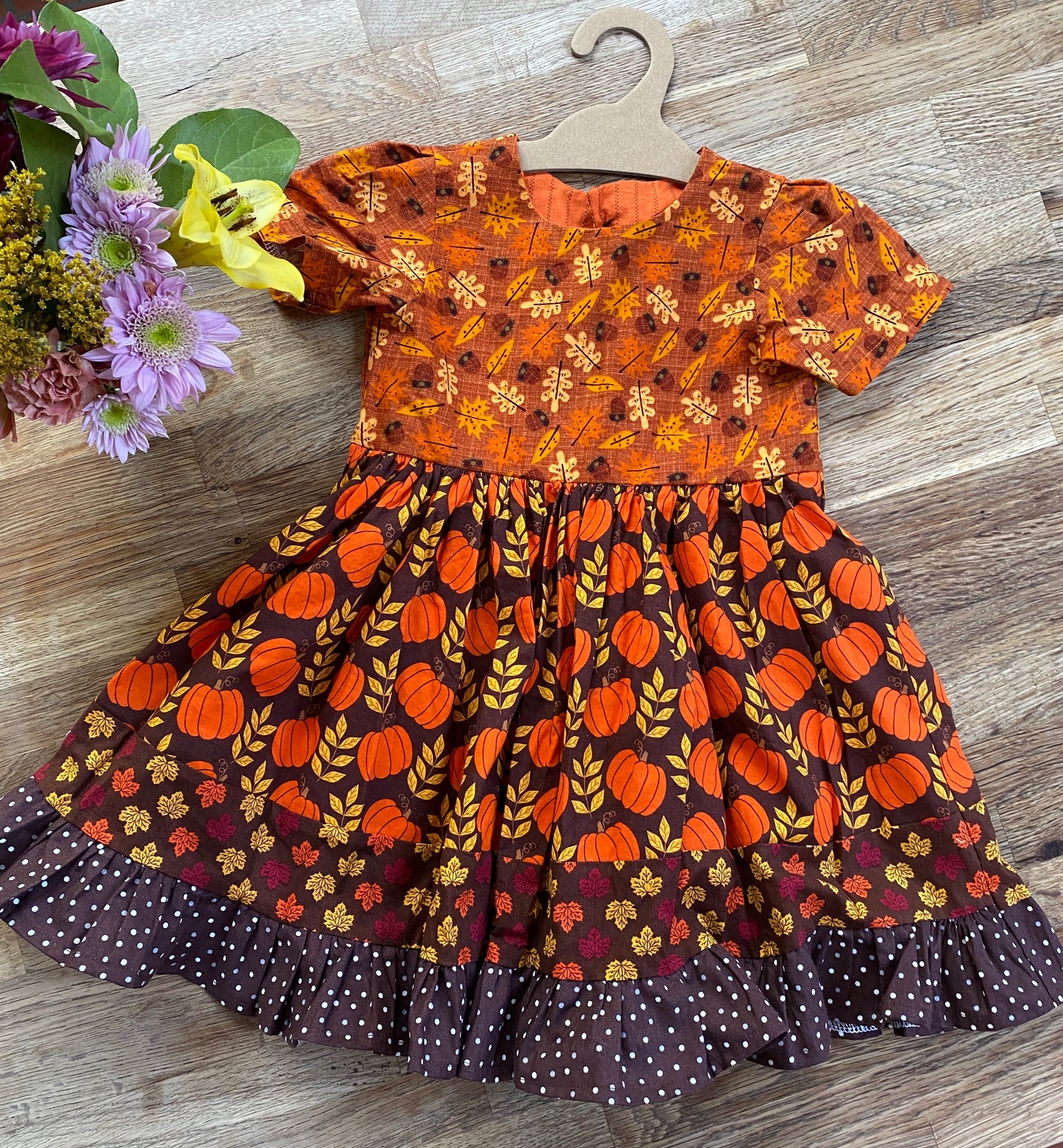 4t - Twirly Pumpkins Dress - NEW (READY TO SHIP)