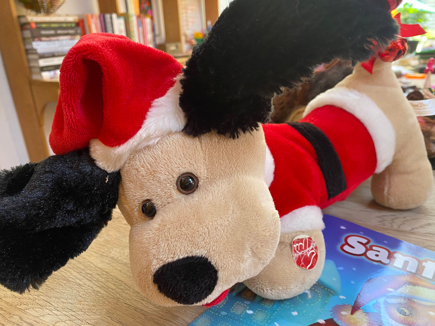 Santa Pups - Book + Singing Stuffed Animals (UNABLE TO SHIP)